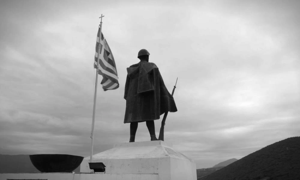 28 Οκτωβρίου 1940: Το έπος του ΌΧΙ μέσα από επιχρωματισμένες σκηνές της εποχής (βίντεο)